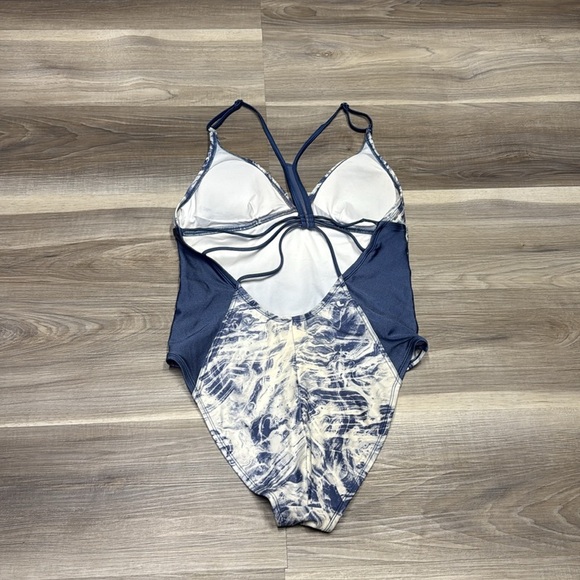 🏴 Lole Blue and White One Piece Swimsuit size small - Picture 4 of 6